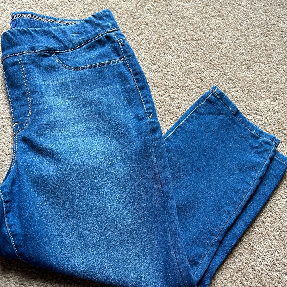 Bandolino size 10 Crop jeans